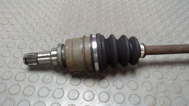 Foto: ANTRIEBSWELLE VORN LINKS eines Toyota Yaris 1.0 CL
