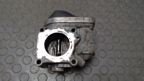 Foto: DROSSELKLAPPENSTUTZEN  VDO eines VW Polo 1.2 CL