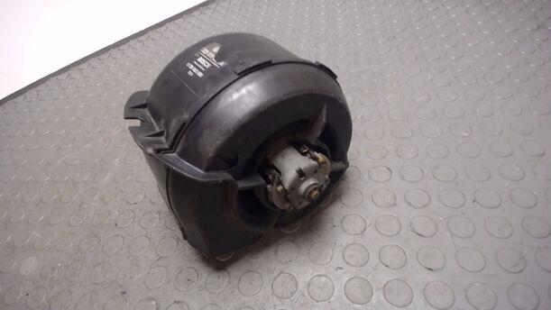 Foto: HEIZUNGSGEBLÄSE (BESCHÄDIGT) eines VW PASSAT 1,6 Typ 32