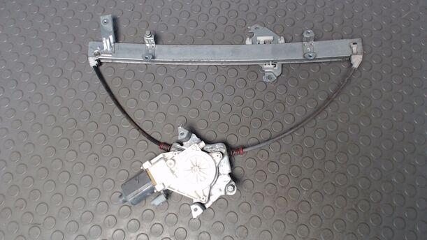 Foto: FENSTERHEBER ELEKTRISCH RECHTS (3-Türer) eines Nissan Micra 1.2 GSi