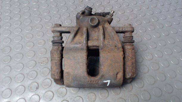 Foto: BREMSSATTEL VORN LINKS eines Nissan Micra 1.2 GSi