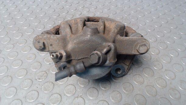 Foto: BREMSSATTEL VORN LINKS eines Nissan Micra 1.2 GSi