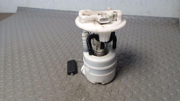 Foto: KRAFTSTOFFPUMPE eines Nissan Micra 1.2 GSi