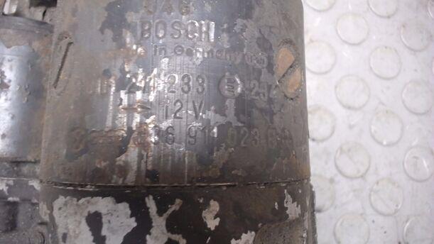 Foto: ANLASSER / STARTER BOSCH eines VW PASSAT