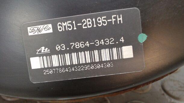 Foto: BREMSKRAFTVERSTÄRKER eines Ford Focus 1.6 16V Avance