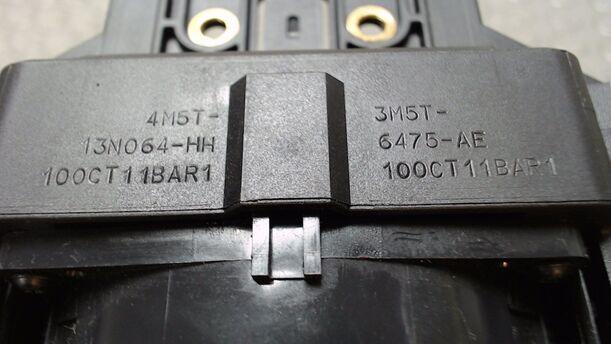 Foto: BLINKSCHALTER / KOMBISCHALTER eines Ford Focus 1.6 16V GSi