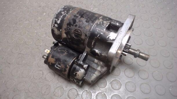 Foto: ANLASSER / STARTER BOSCH eines Audi AUDI 80 1,3