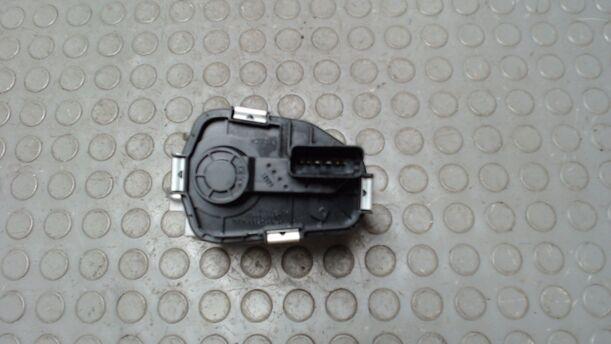 Foto: DROSSELKLAPPENSTUTZEN  MAGNETI MARELLI eines Renault Clio 1.2 16V GSi
