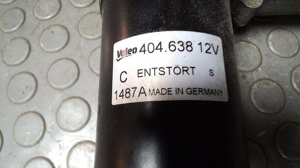 Foto: SCHEIBENWISSCHERMOTOR VORN eines Citroen C4 Coupe 1.6 HDi FAP Avance