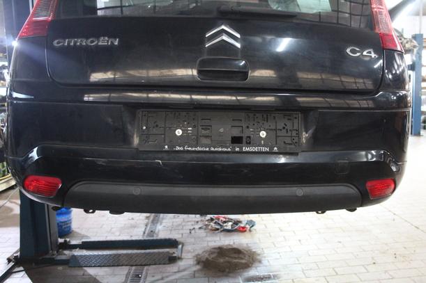 Foto: STOSSFÄNGER/ STOßSTANGE HINTEN eines Citroen C4 Coupe 1.6 HDi FAP GSi