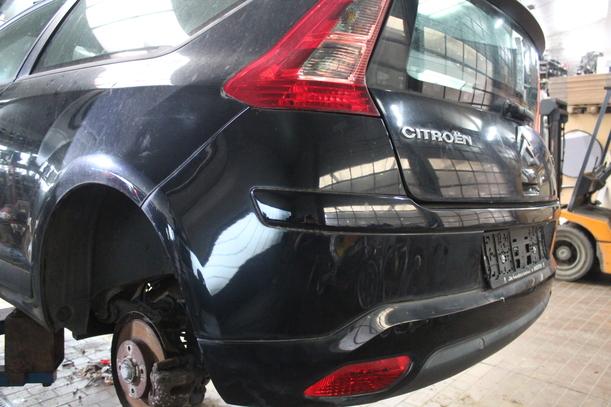 Foto: STOSSFÄNGER/ STOßSTANGE HINTEN eines Citroen C4 Coupe 1.6 HDi FAP GSi