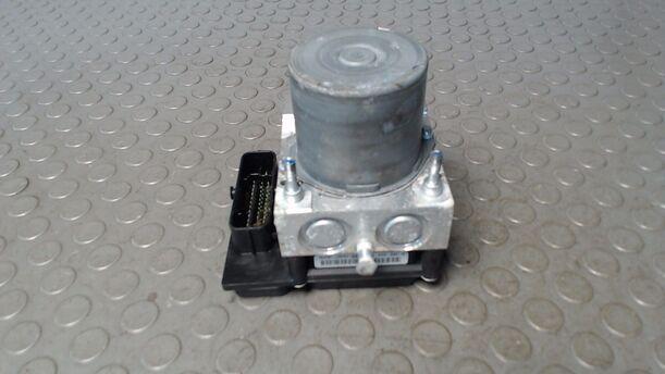 Foto: HAUPTBREMSAGGREGAT ABS eines Citroen C4 Coupe 1.6 HDi FAP Avance