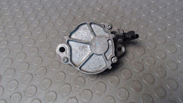 Foto: VAKUUMPUMPE eines Citroen C4 Coupe 1.6 HDi FAP Avance
