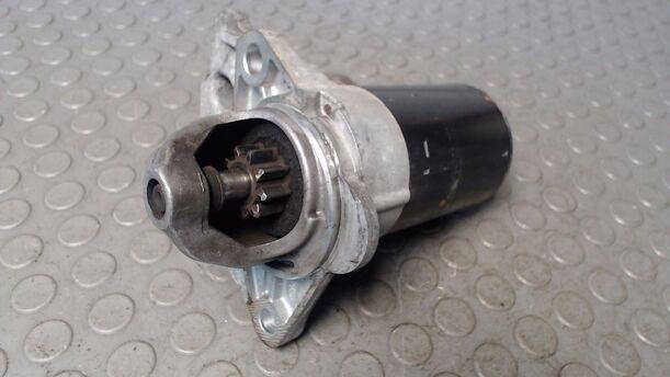 Foto: ANLASSER / STARTER BOSCH eines Mini (BMW) Mini One GLX