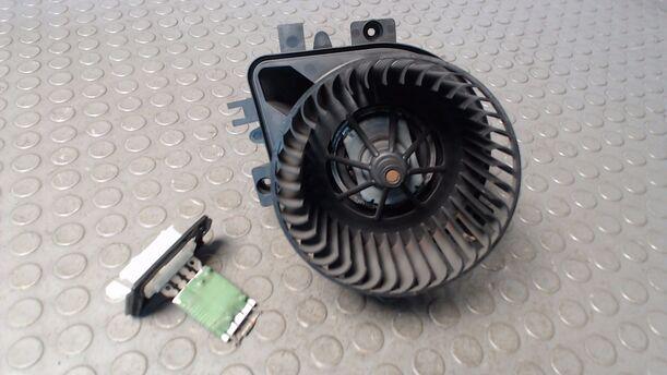 Foto: HEIZUNGSGEBLÄSE ( R50 ) eines Mini (BMW) Mini One GLX