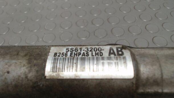 Foto: SERVOLENKUNG eines Ford Fiesta 1.6 TDCI Beauty
