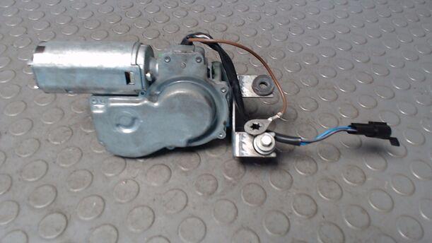 Foto: SCHEIBENWISCHERMOTOR HINTEN eines Opel Corsa GLX