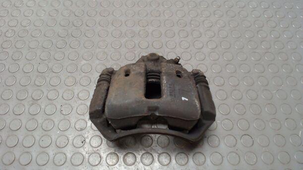 Foto: BREMSSATTEL VORN LINKS eines Mitsubishi Colt 1.1 XL