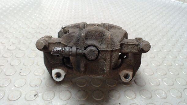 Foto: BREMSSATTEL VORN LINKS eines Mitsubishi Colt 1.1 XL
