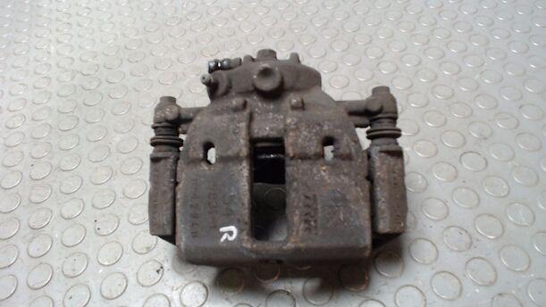 Foto: BREMSSATTEL VORN RECHTS eines Mitsubishi Colt 1.1 XL