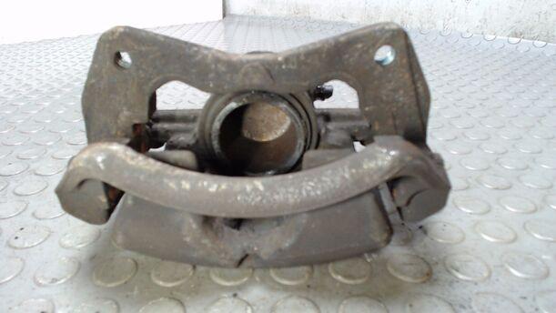 Foto: BREMSSATTEL VORN RECHTS eines Mitsubishi Colt 1.1 XL