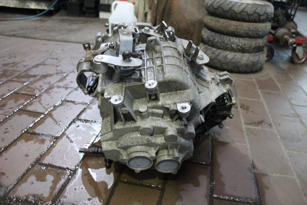 Foto: SCHALTGETRIEBE 5-GANG (F5MGA) eines Mitsubishi Colt 1.1 GLX