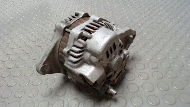 Foto: LICHTMASCHINE eines Mitsubishi Colt 1.1 XL