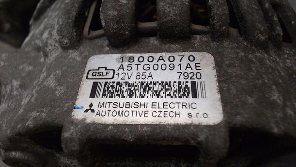 Foto: LICHTMASCHINE eines Mitsubishi Colt 1.1 XL