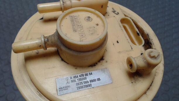 Foto: KRAFTSTOFFPUMPE eines Mitsubishi Colt 1.1 XL