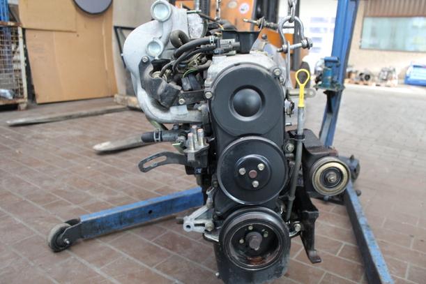 Foto: MOTOR CE04S16 eines Mazda Demio 1.4