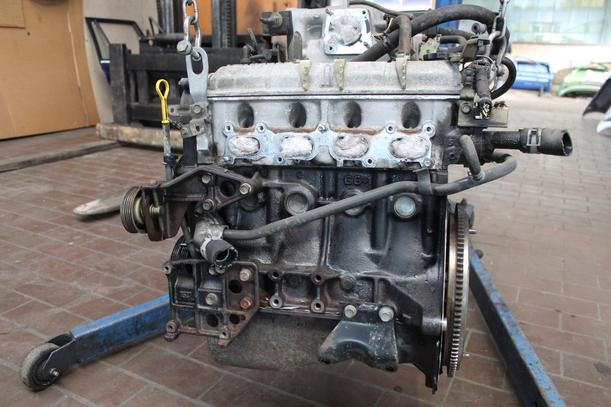 Foto: MOTOR CE04S16 eines Mazda Demio 1.4