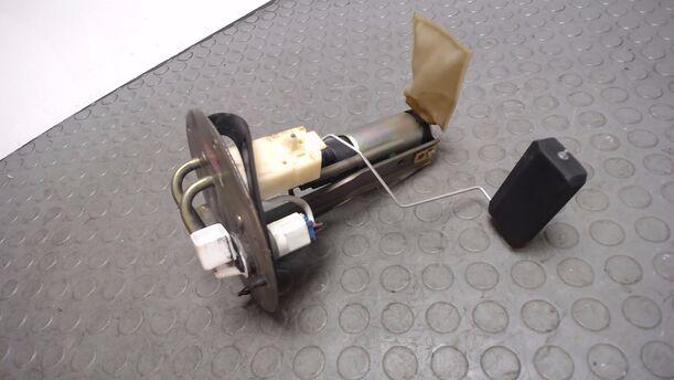 Foto: KRAFTSTOFFPUMPE eines Mazda Demio 1.4 Beauty