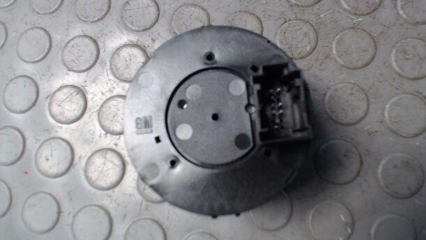 Foto: LICHTSCHALTER eines Opel Corsa 1.2 16V XL