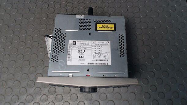 Foto: RADIO CD30 MP3  (ENTHEIRATET) eines Opel Corsa 1.2 16V Beauty