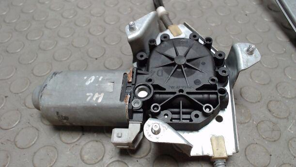 Foto: FENSTERHEBER ELEKTRISCH HINTEN LINKS eines Citroen Xantia Kombi 2.0 HDi XL