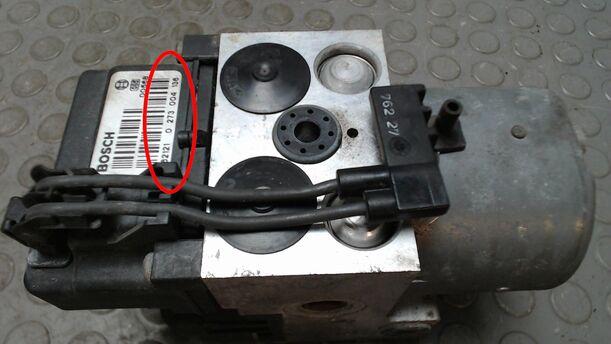 Foto: HAUPTBREMSAGGREGAT / ABS eines Opel Corsa Beauty