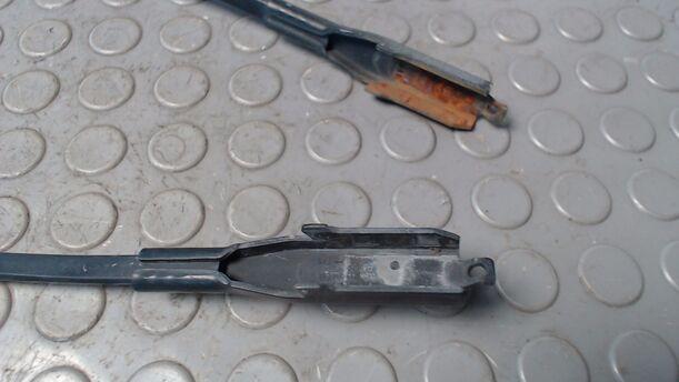 Foto: SCHEIBENWISCHERARME VORN eines Opel Corsa 1.0 12V Beauty