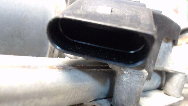 Foto: SCHEIBENWISCHERMOTOR VORN eines Opel Corsa 1.0 12V Beauty