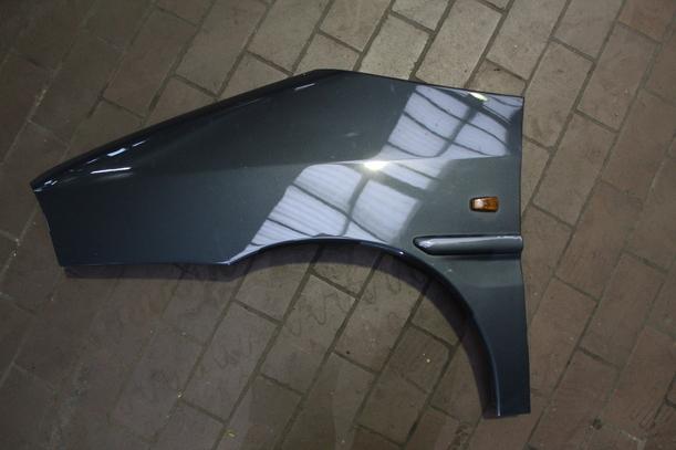 Foto: KOTFLÜGEL LINKS eines Peugeot 806 DT Beauty