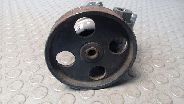 Foto: PUMPE SERVOLENKUNG eines Peugeot 806 DT Beauty