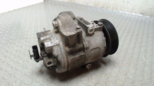 Foto: KOMPRESSOR KLIMAANLAGE eines VW Polo 1.4 Beauty