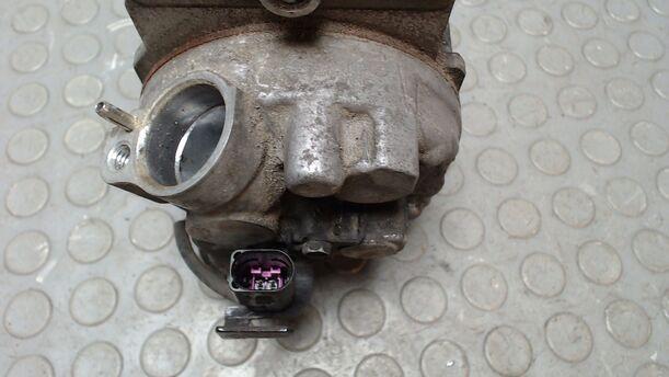 Foto: KOMPRESSOR KLIMAANLAGE eines VW Polo 1.4 Beauty