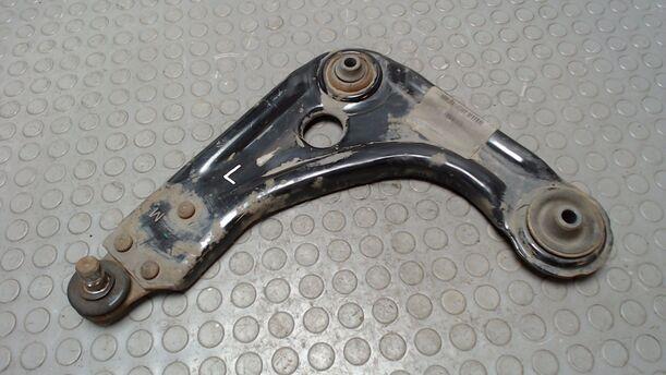 Foto: QUERLENKER LINKS eines Ford Fiesta TS