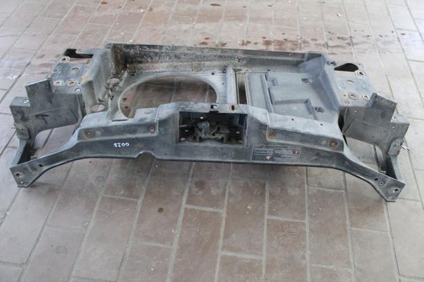 Foto: FRONTBLECH/ SCHLOSSTRÄGER eines VW Polo TS