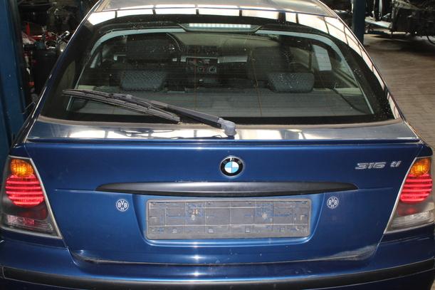 Foto: HECKKLAPPE / HECKDECKEL ( COMPACT ) eines BMW 316ti compact TS
