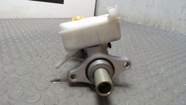 Foto: HAUPTBREMSZYLINDER eines Ford Fusion 1.4 TS