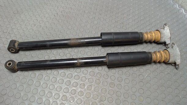 Foto: STOSSDÄMPFERPAAR HINTEN eines Ford Fusion 1.4 TS