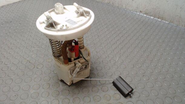 Foto: KRAFTSTOFFPUMPE eines Ford Fusion 1.4 TS