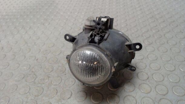 Foto: NEBELSCHEINWERFER LINKS ( FACELIFT ) eines BMW 318i touring TS
