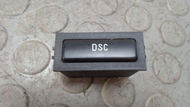 Foto: SCHALTER DSC / TRAKTIONSKONTROLLE eines BMW 318i touring TS